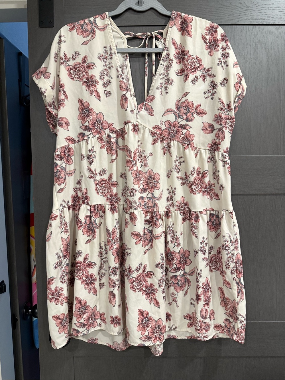 Floral Tiered V-Neck Women’s Dress in Cream and Dusty Rose